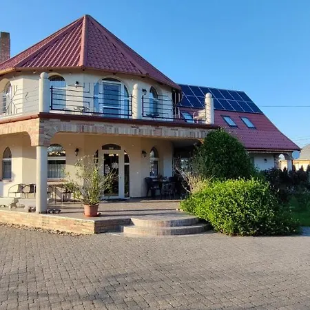 Village Garden Family Guest house